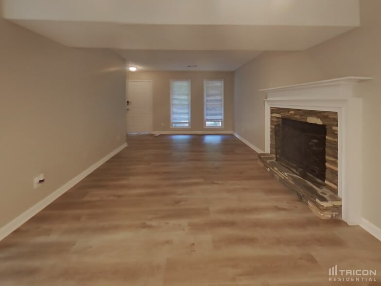 Building Photo - 39 Pine Grove Cir