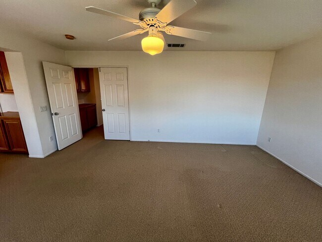 Building Photo - Spacious 4-Bedroom Murrieta Home with Loft & 3-Car Garage