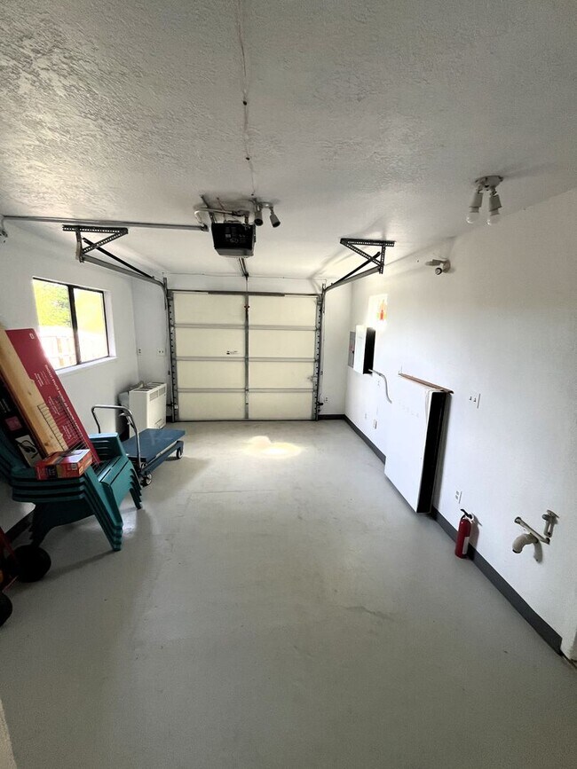 Building Photo - 3747 Trinity St