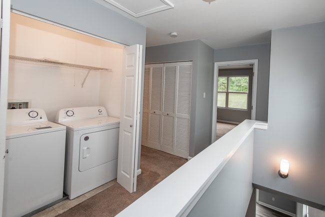 Building Photo - 4839 Heritage Heights Cir