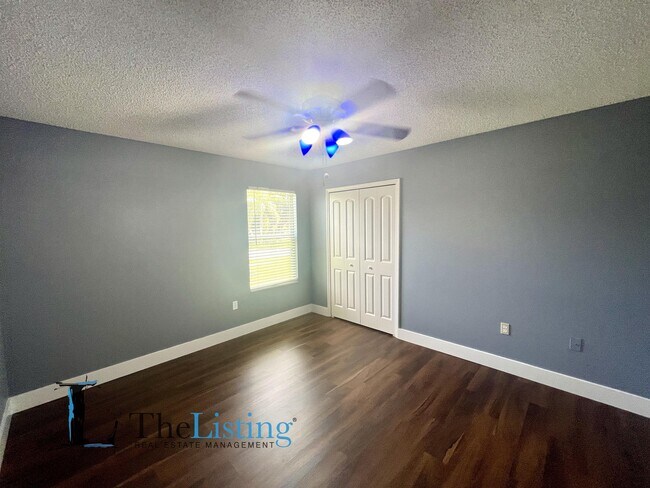 Building Photo - 444 Long Pine Dr