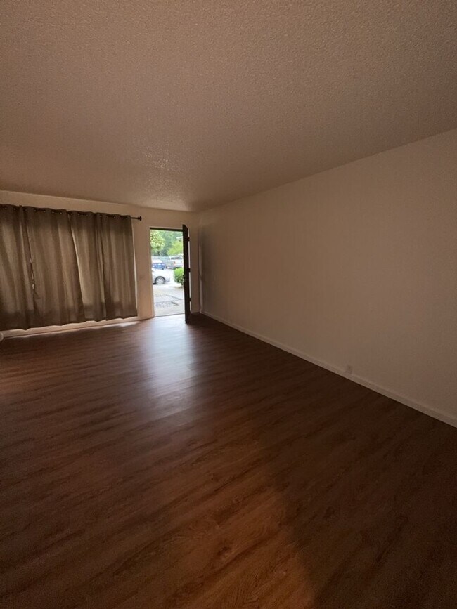 Building Photo - 615 Rancheria Dr