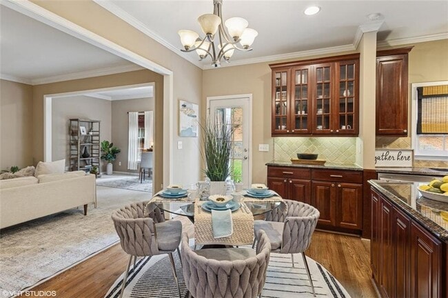 Building Photo - 230 Bluff Oak Dr