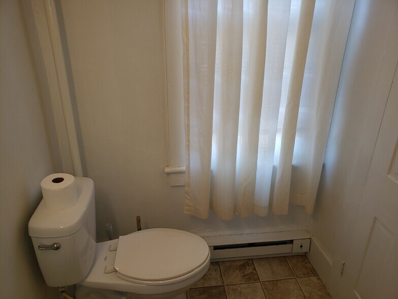 Building Photo - 510 Chestnut St