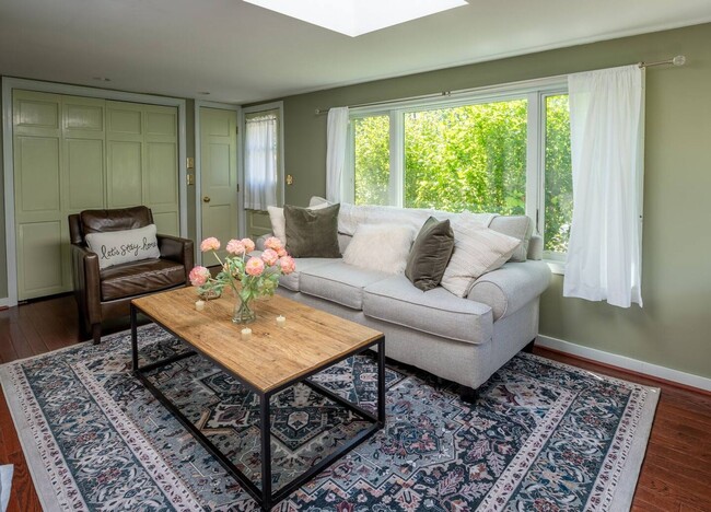 Building Photo - Historic Cape Cod with Modern Comfort Alon...