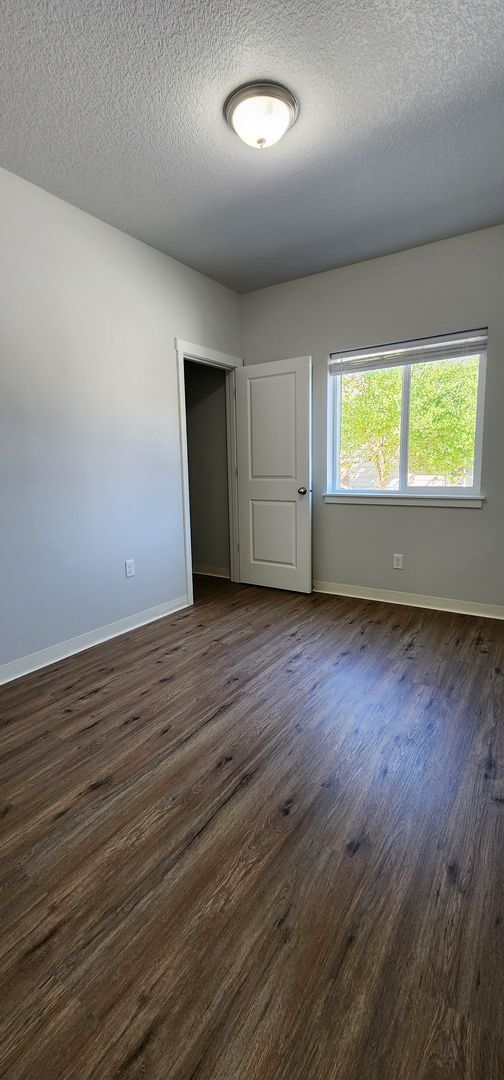 Building Photo - FREE RENT - Beautiful New Construction in McMinnville