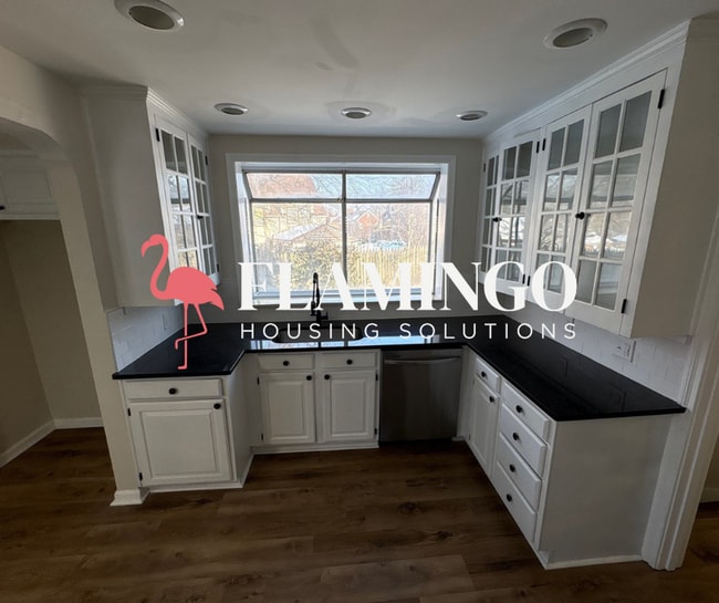 Building Photo - 451 Brookside Dr