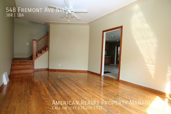 Building Photo - 548 Fremont Ave NW