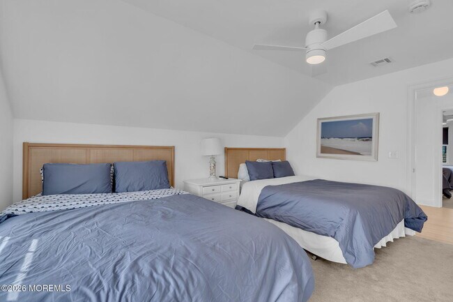 Building Photo - 112 Sylvania Ave