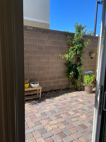 Building Photo - 6831 Truffle Gray St