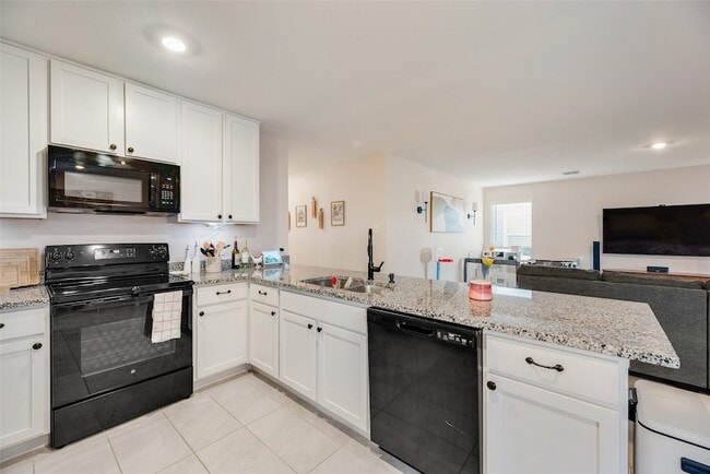 Building Photo - 123 Wheatgrass Ln