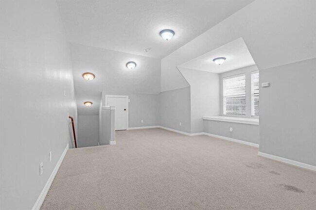 Building Photo - 13527 Brookbluff Ln