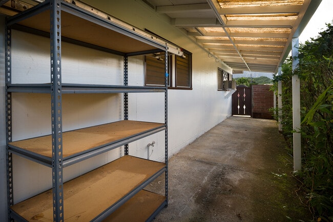 Building Photo - Olomana in Kailua 3/2