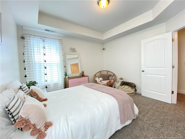 Building Photo - 140 Verdmont Dr