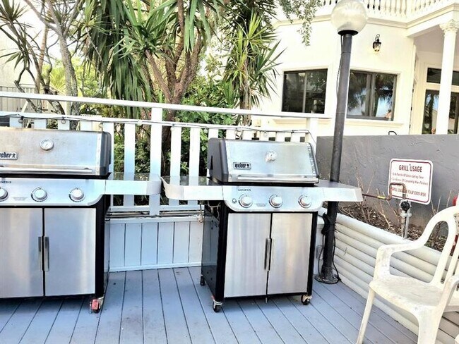 Building Photo - 1421 S Ocean Blvd