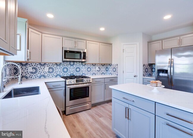 Building Photo - 22985 Whitehall Ter