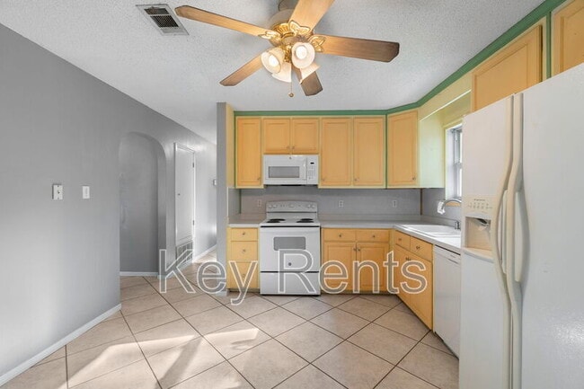 Building Photo - 6555 Bellview Pines Pl