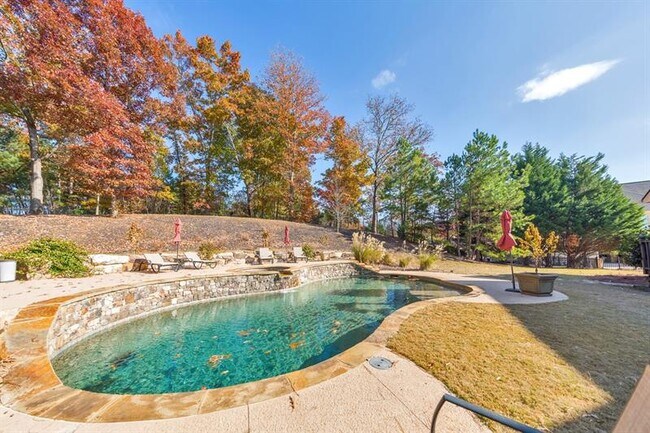 Building Photo - 5024 Glen Forrest Dr