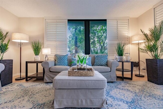 Building Photo - 1665 S Ocean Ln