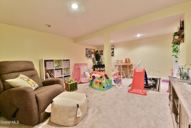 Building Photo - 9 Bell Flower Rd