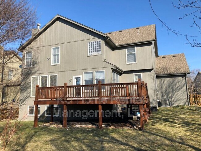 Building Photo - 5605 W 153rd Terrace