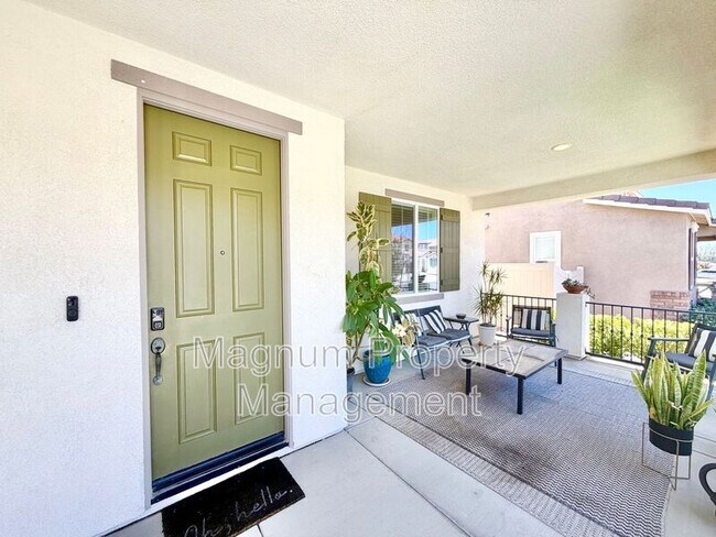 Building Photo - 34257 Swordfern Pl