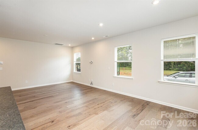 Building Photo - 3103 Hutton Gdns Ln