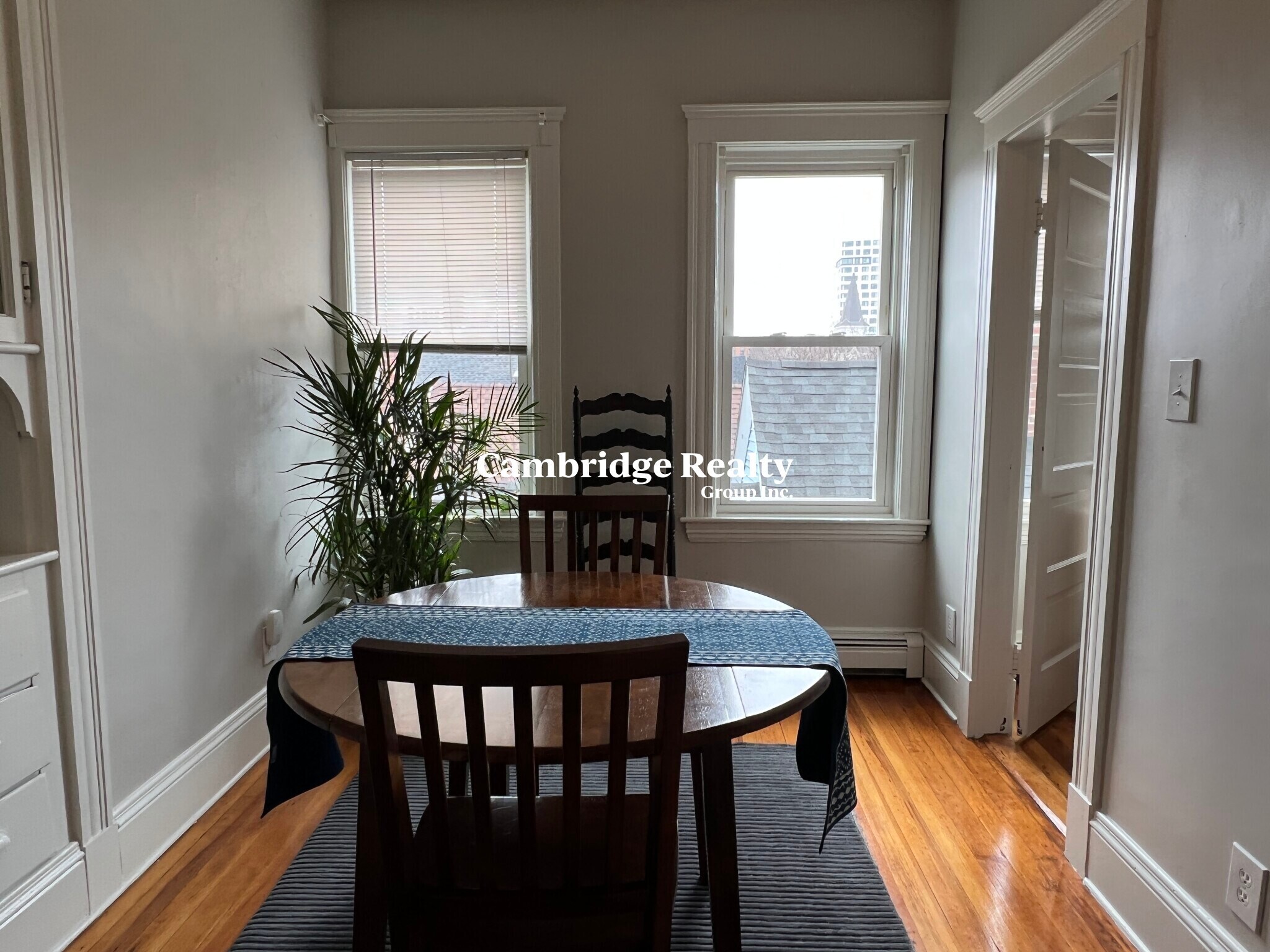 Building Photo - 96 Columbia St