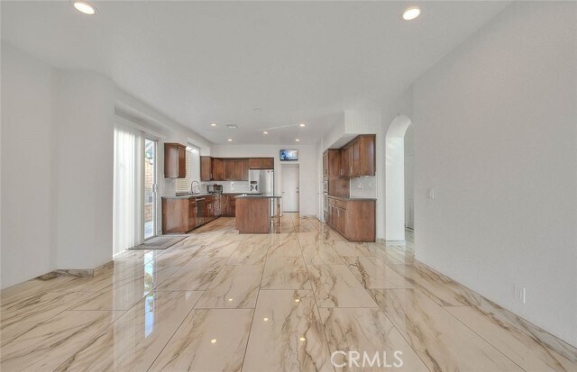 Building Photo - 3571 Rio Ranch Rd