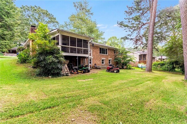 Building Photo - 2850 Templar Knight Dr