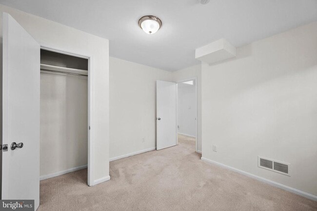 Building Photo - 5718 Wood Mouse Ct