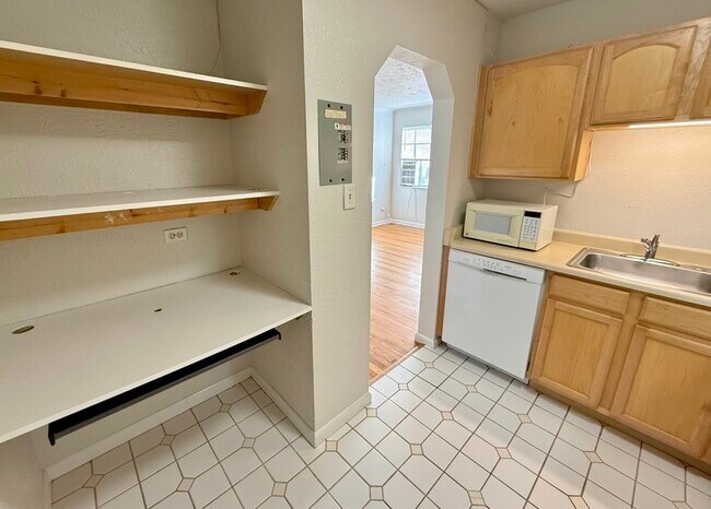 Building Photo - 1130 Pennsylvania St