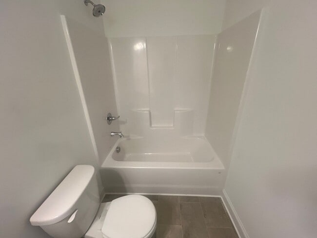 Building Photo - 312 Traywick Pl