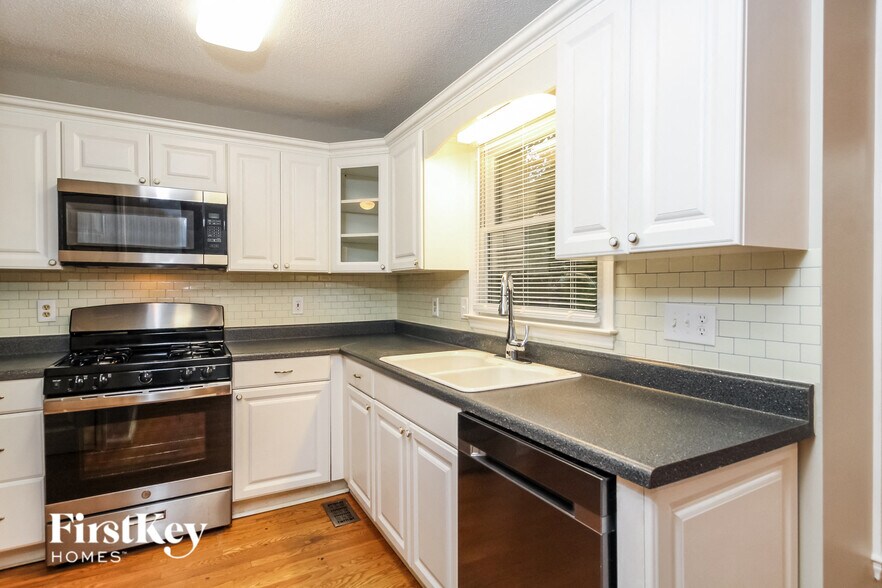 Building Photo - 5507 Copper Hill Ct