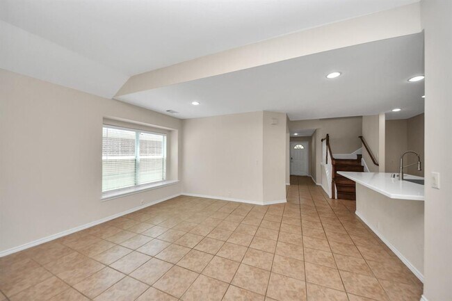 Building Photo - 2718 Swift Fox Corner
