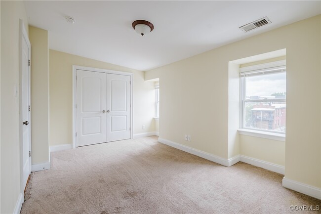 Building Photo - 603 Chamberlayne Pkwy