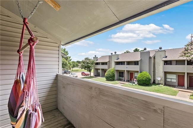 Building Photo - 1900 Dartmouth St