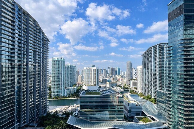 Building Photo - 45 SW 9th St