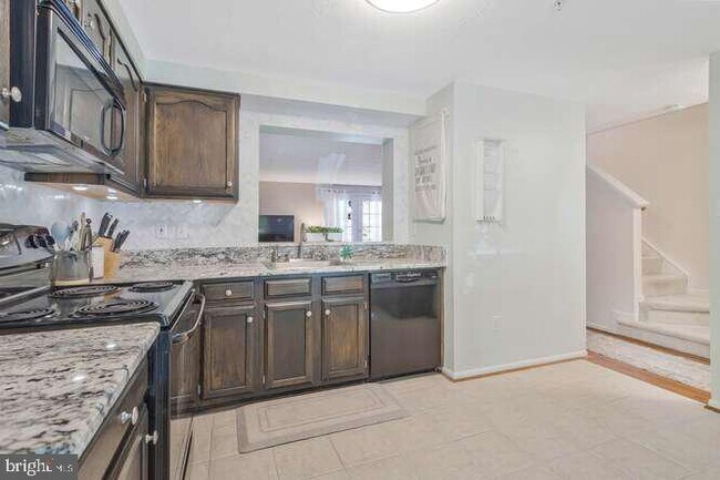 Building Photo - 1226 Quaker Ridge Dr