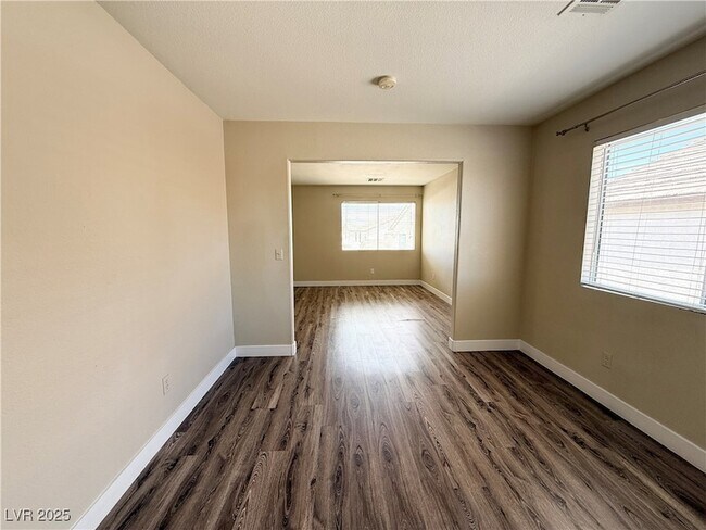 Building Photo - 2613 Pinerock St