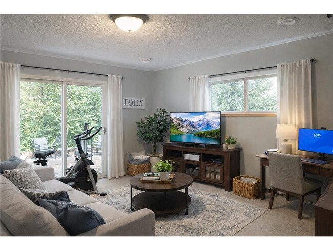 Building Photo - 7547 Arbor Ln