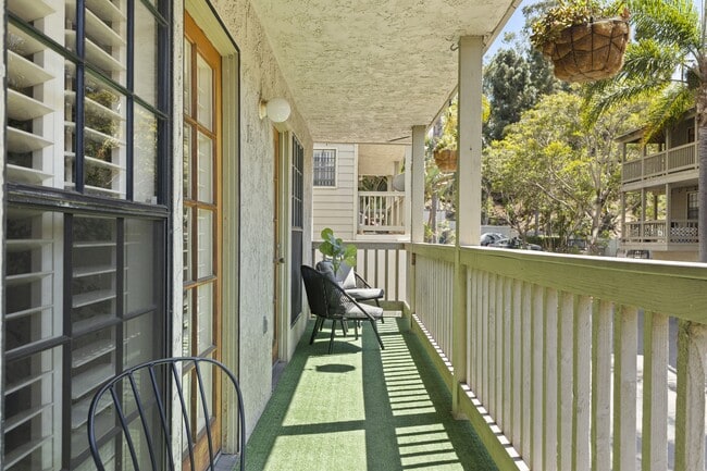 Building Photo - 3975 Hortensia St