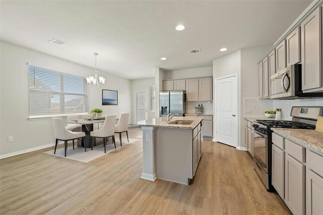 Building Photo - 509 Dubina Ave