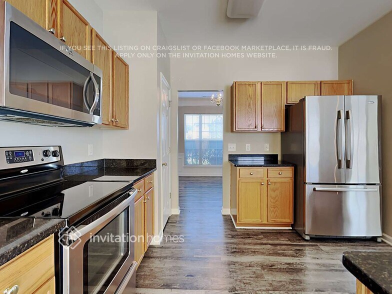 Building Photo - 1460 Cantwell Ct