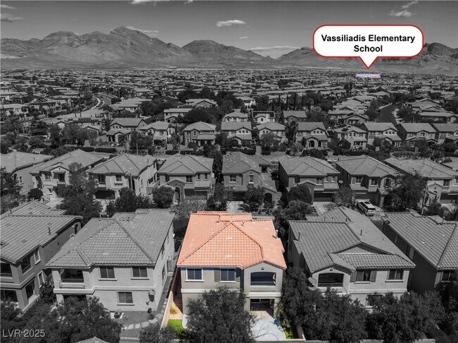 Building Photo - 11901 Luna Del Mar Ln