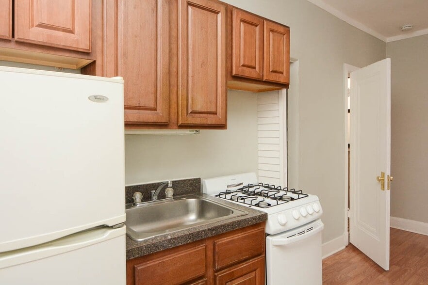 Building Photo - 3836 N Fremont St