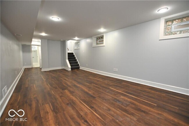 Building Photo - 2959 N Delaware St