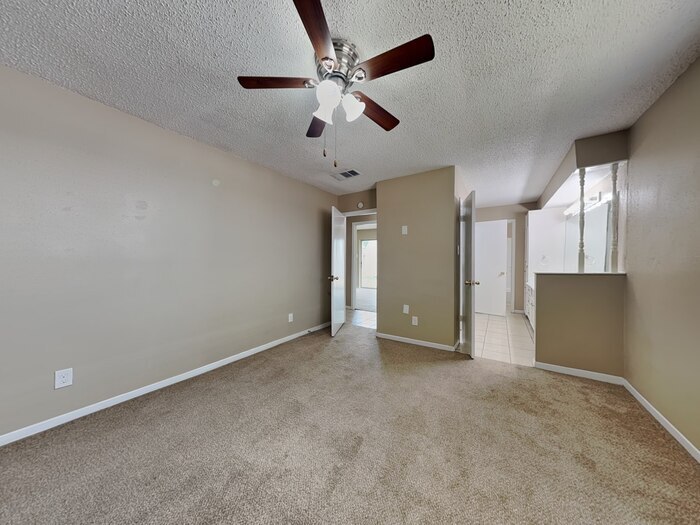 Building Photo - 22311 Meadowgate Dr
