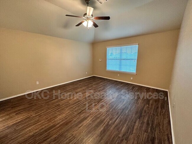 Building Photo - 12101 NW 133rd Terrace
