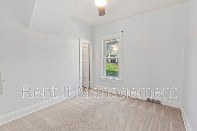 Building Photo - 4535 Marcy St